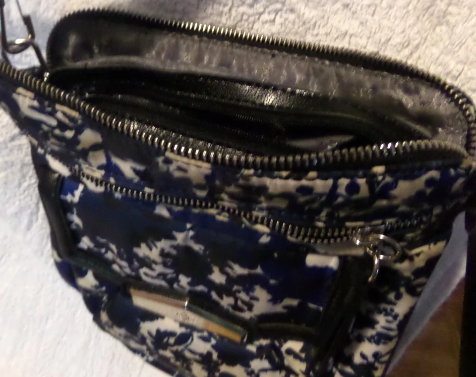 BOLSO DE HOMBRO SIMPLE VERSA VERA WANG USADO Foto 2 de 4