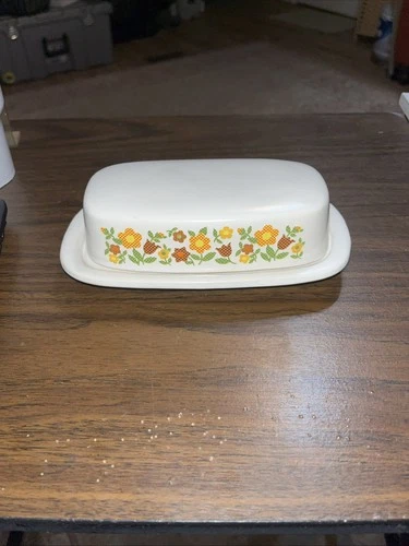 Vintage McCoy 7013 USA Butter Dish Daisy Chain Flowers Ceramic