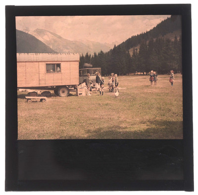 Zigeunergruppe & Wohnwagen - St. Anton Österreich 1949 - Dufaycolor Zauberlaternendia
