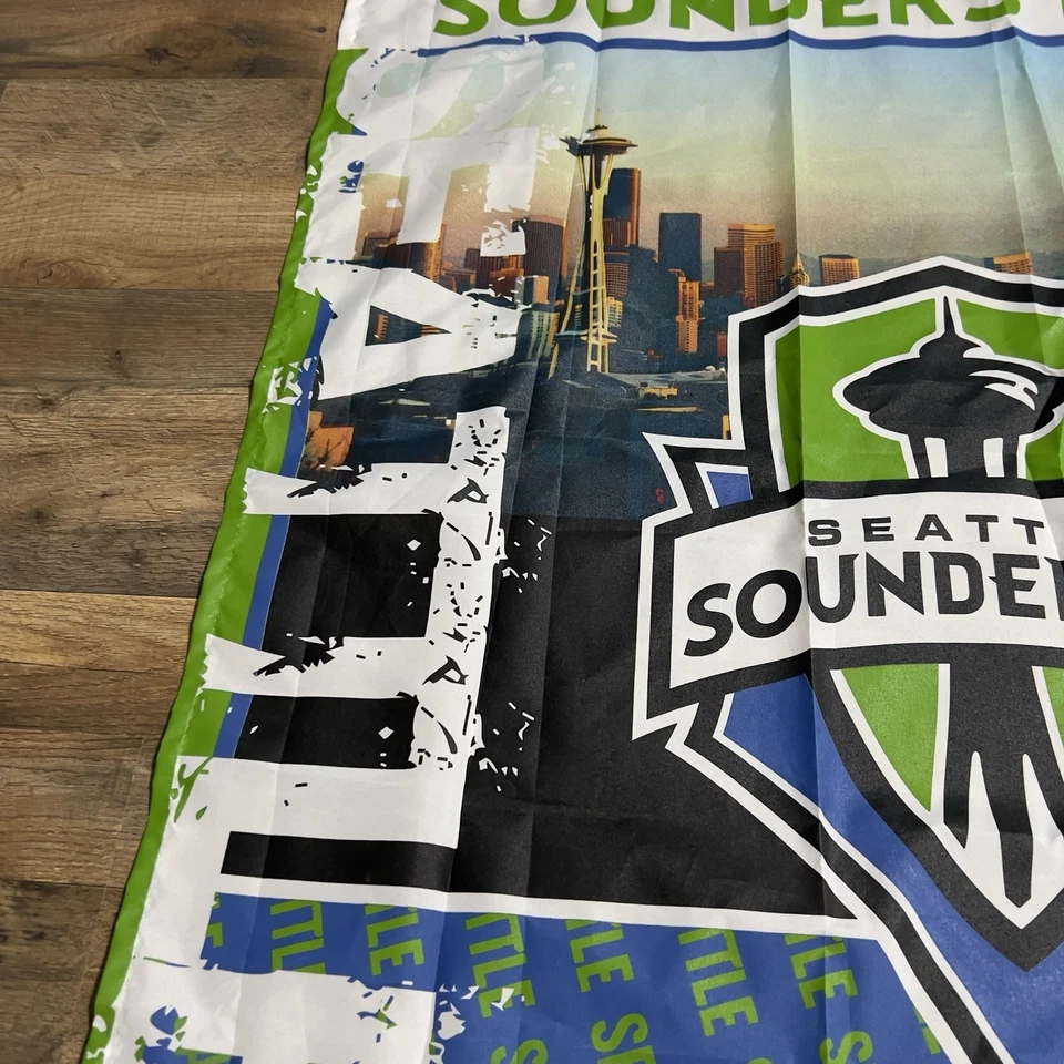 Seattle Sounders 2009 MLS Soccer Vertical Banner Flag Wincraft Sports - Image 4 of 4