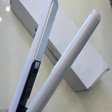 Keragard Mini Flat Iron 420°F White Travel Size Keratin Guard New/Open Box B89