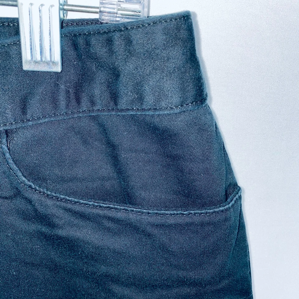 Bermudas Ellen Tracy para mujer negras entrepierna de 9 pulgadas informales verano 10 Foto 3 de 4