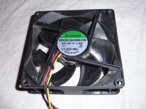 Sunon EE92251S3-D000-C99 Kühler Lüfter 92x92mm 12V Cooling PC FAN Cooler