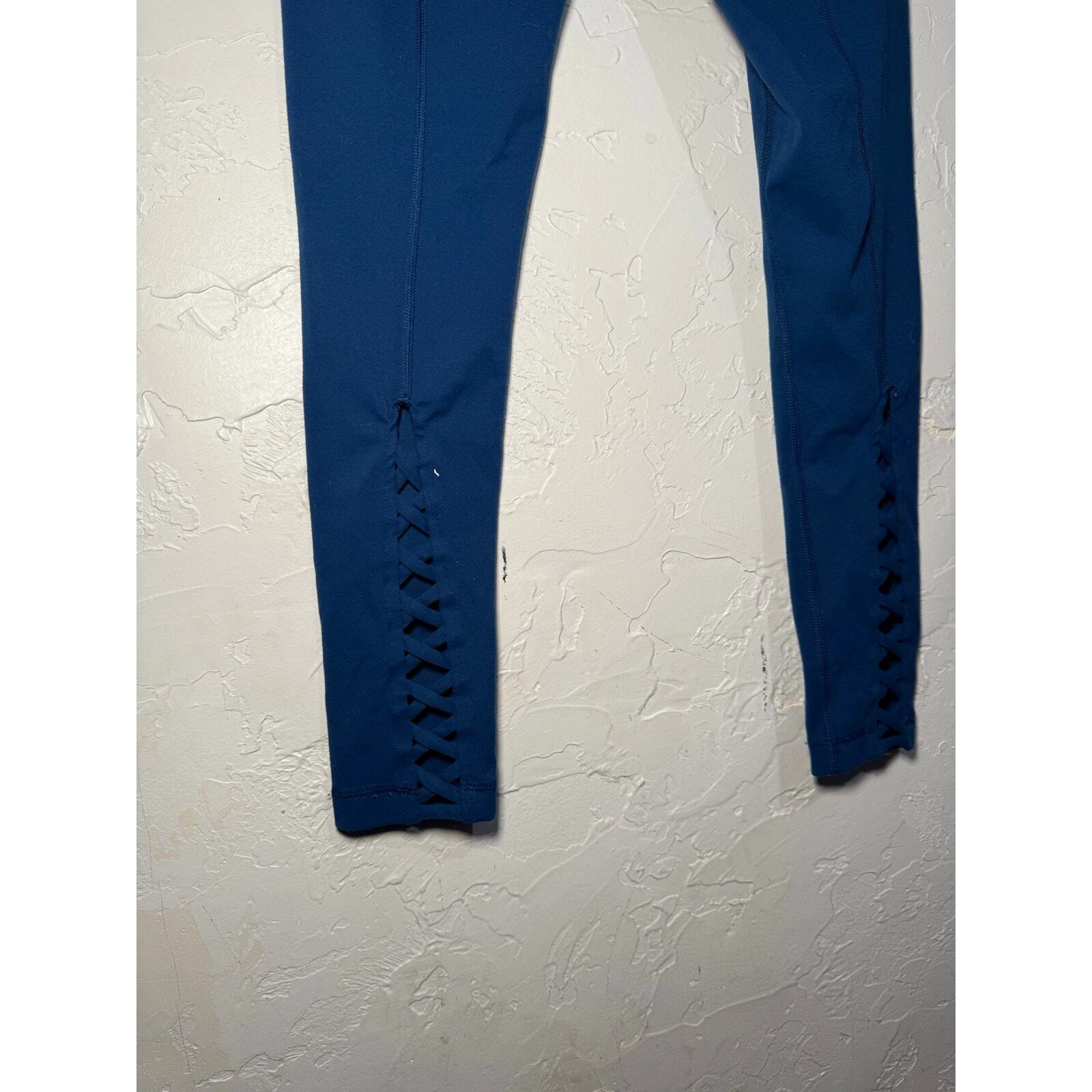 yogalicious criss cross cut out athleisure casual leggings