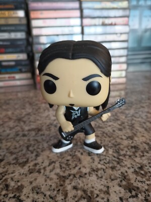 Funko Pop! Rocks: Metallica – Robert Trujillo (72S) – Vinyl-Sammelfigur Ca. 9,5 Cm – Offizielle Fanware