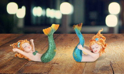 2-PC Figurine Set Blue and Green Sleeping Mermaid 3.75''H Figurine Room Decor