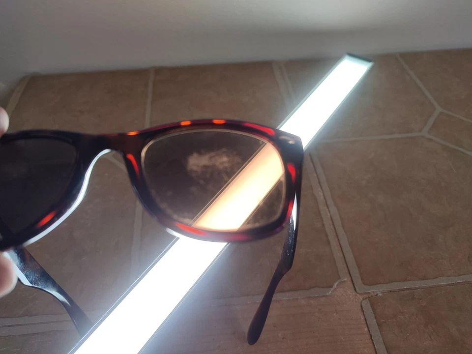 RARO Kirkland Signature Gafas de sol Monturas Marrón Tortuga Wayfare 50-21-148 Italia Foto 2 de 4