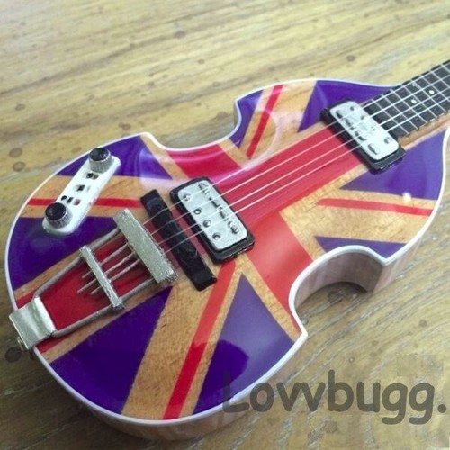 10" Mini McCartney Beatles Union Jack Violin Bass Guitar & Doll Instrument DEAL! - Afbeelding 1 van 12