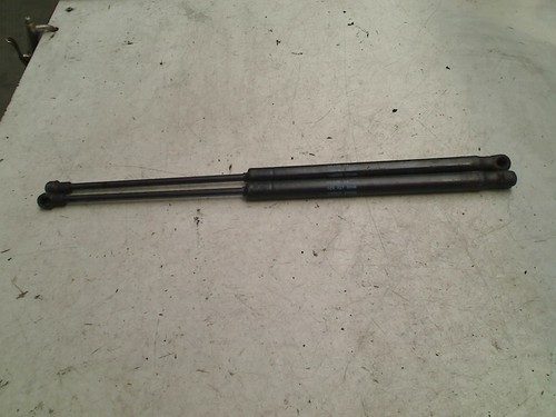 GASDRUCKFEDERN SET HINTEN VW Fox (5Z) Hatchback 1.2 (BMD) 2006 5Z6827550B