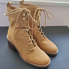 Crown Vintage Yuliana Woman's Camel Lace-Up Combat Lug Sole Boots Sz 9M NWOB