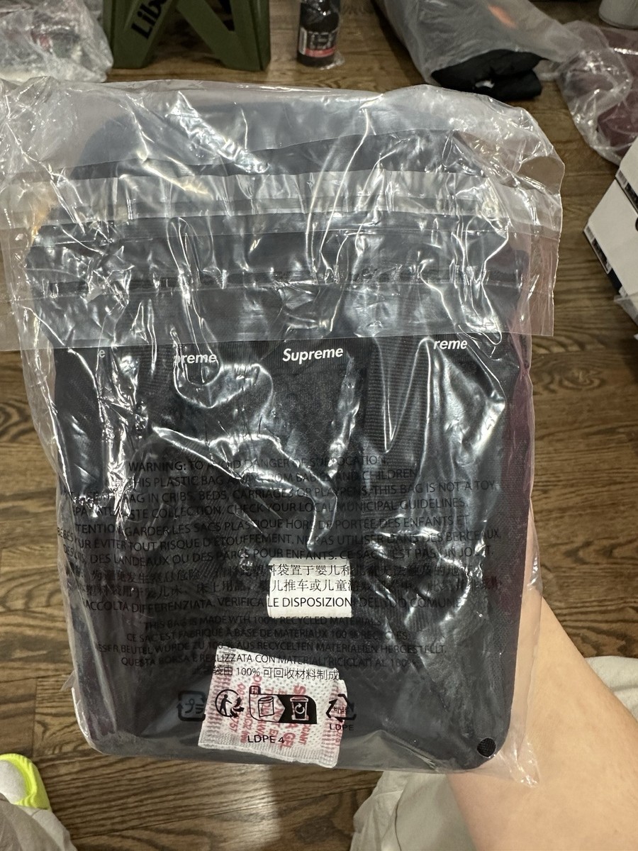 美品 SUPREME made in USA 黒 シュプリーム Supreme パーカー フーディー ブラック メンズ