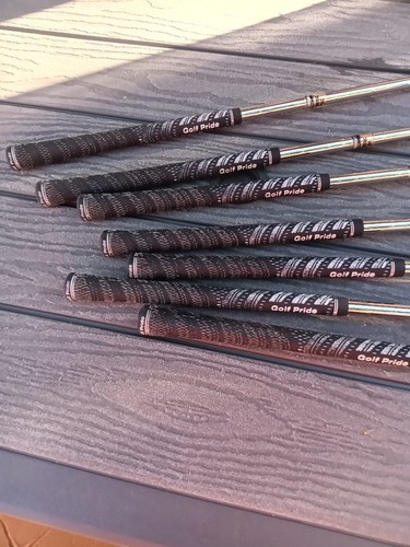Used Titleist AP2 Iron Set 4-PW Dynamic Gold S200 Stiff Steel Shafts S - Picture 3 of 4