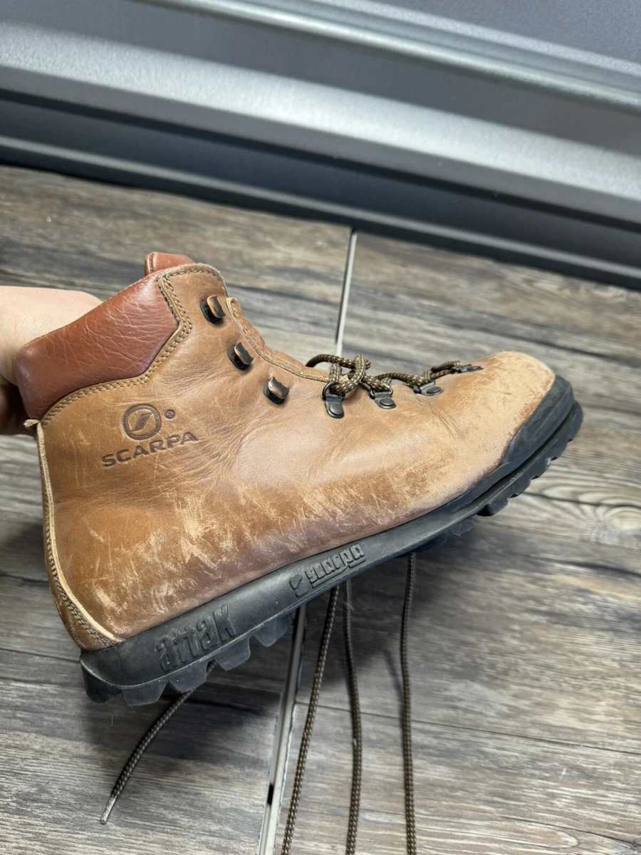Scarpa Vintage Leather Hiking Mountaineering Boot Men Size 39 Italian Distressed VINTAGE Scarpa Mountaineering Boots Leather Distressed 13.5  main image 4