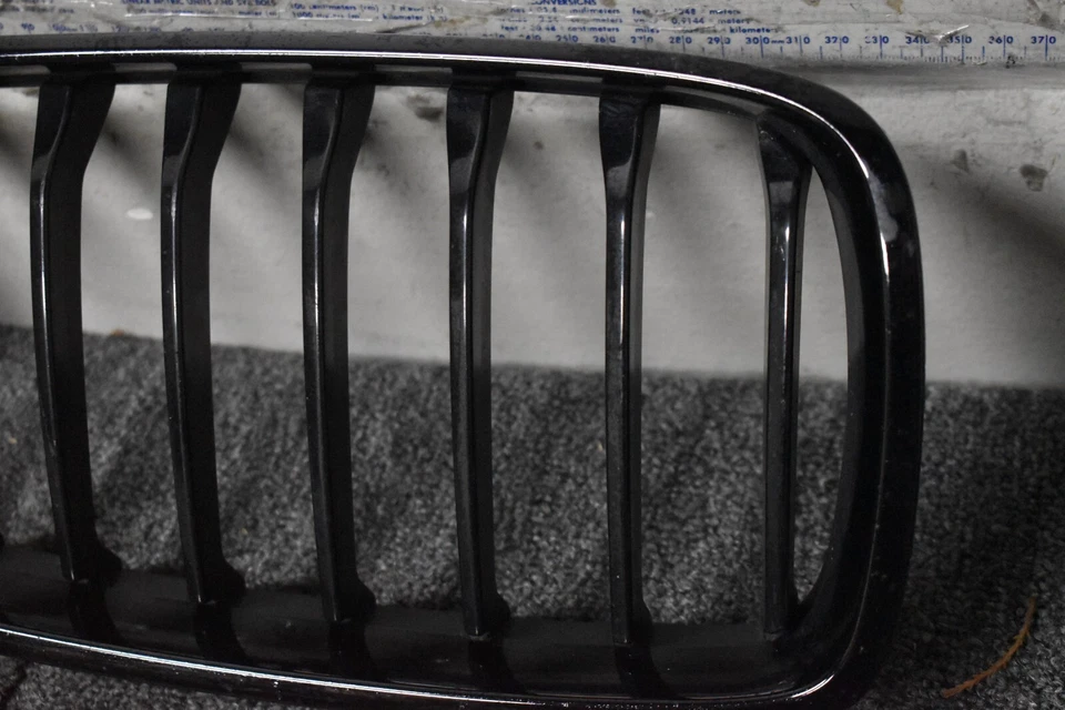 BMW 435I 2014-2015 PARRILLA LADO DERECHO FÁBRICA OEM Foto 3 de 4