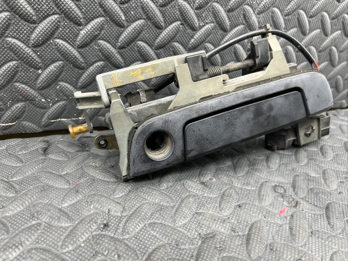 OEM 1996-2002 BMW Z3 E36 Roadster Exterior Door Handle Right Side