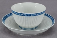 18th Century Dr Wall Worcester Dark Sprig Centre Fluted Tea Bowl & Saucer