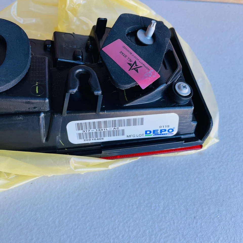 Conjunto de lámpara de puerta trasera LH Driver para Honda Pilot 16-18 interior NUEVO 317-1341-L-AC Foto 4 de 4