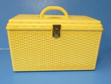 vtg Wil-Hold Wilson Mfg sewing box yellow faux woven plastic 14 x 9 x 8 READ rj