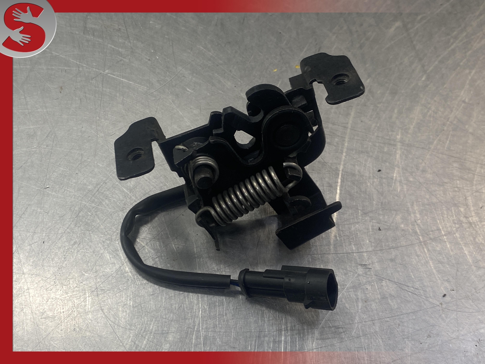 Maserati Ghibli 2014-2020 Left Hood latch