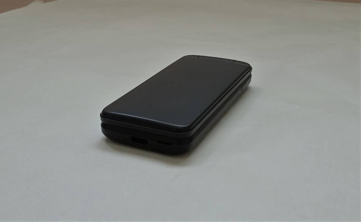 KYOCERA 902KC DIGNO KEITAI 3 Android Flip Phone Black Silver