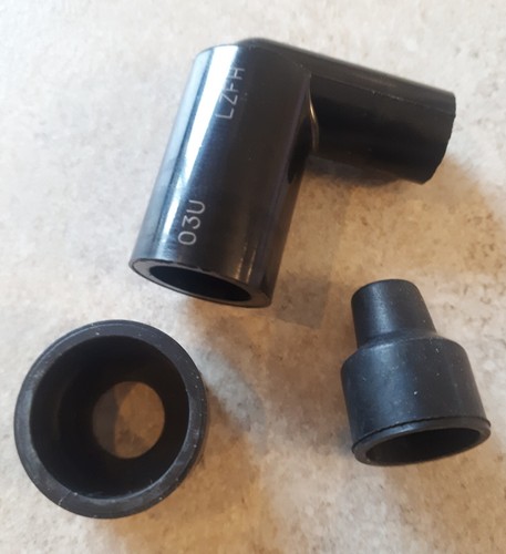 NGK LZFH NON Resistor Spark Plug Cap / Cover (Black) 90º (8710) - Picture 3 of 6