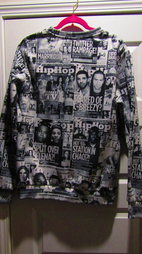 Sudadera Hudson Outerwear Tabloide Hip Hop Rap Chismes Noticias Estampado por Todas Partes Talla M Foto 3 de 3