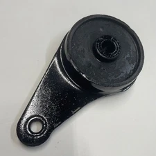 Front Engine Mount Bracket 1PC For Dodge Shadow; Chrysler Shadow 90-89 4448455