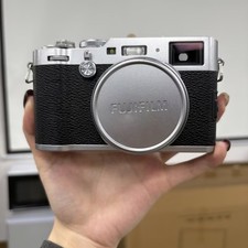 Fujifilm X100F 24.3 MP APS-C Digital Camera w/Charger Charger Silver