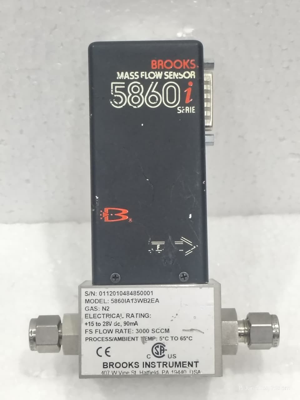 Used BROOKS INSTRUMENTS 5860IA13WB2EA 3000 SCCM MASS FLOWMETER CONTROL/SENSOR
