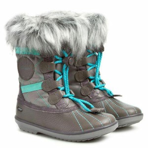clarks snow boots uk