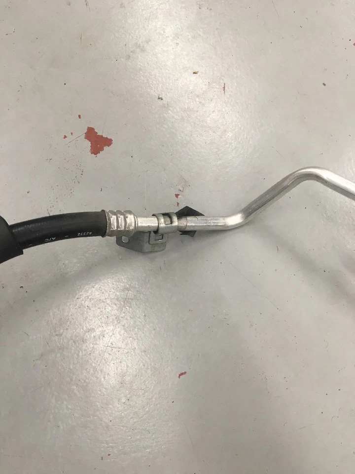 2014-2019 年日产 Versa Note 1.6L 交流电制冷剂吸管软管原始设备制造商 924809KB0A — 第 4/4 张图片