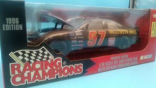 RACING CHAMPIONS 1996 EDITIONS SLIM JIM HALLOWEEN NEW IN THE BOX!! - Picture 2 of 8