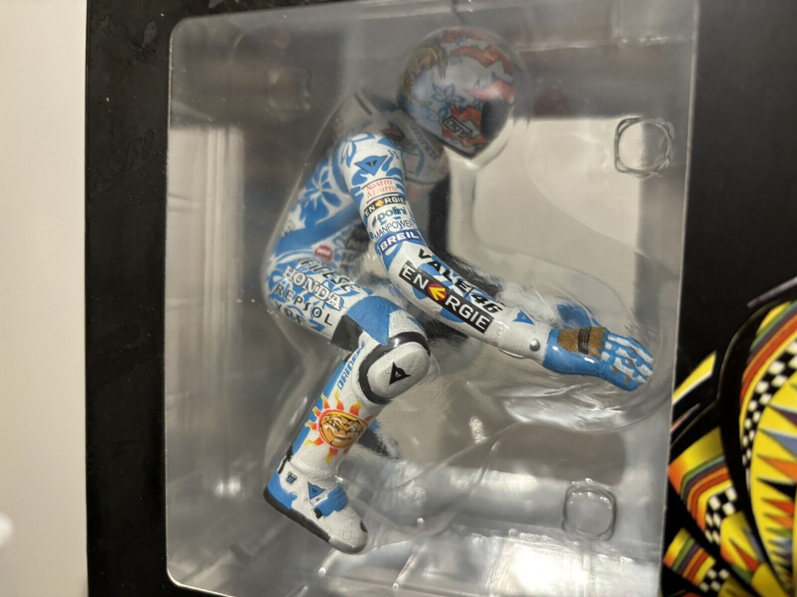 Foto 6 di 8