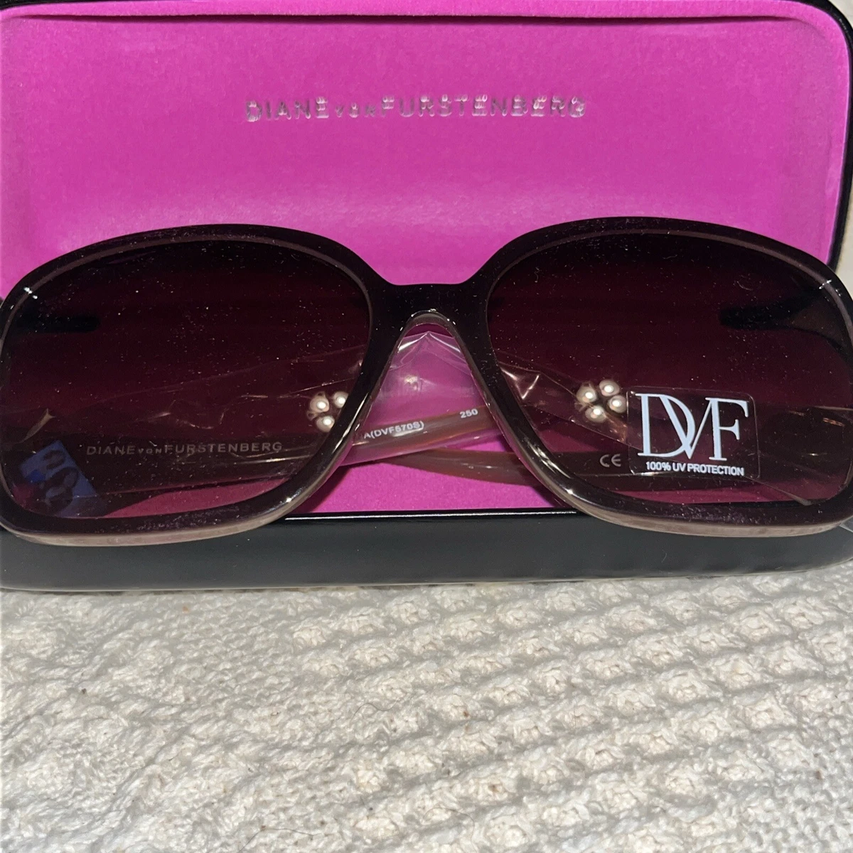 Diane Von Furstenberg “Sussi” DVF623S Sunglasses w/Case Dvf Glasses Case Diane Von Furstenberg Frames Top Diane Von  main image 4