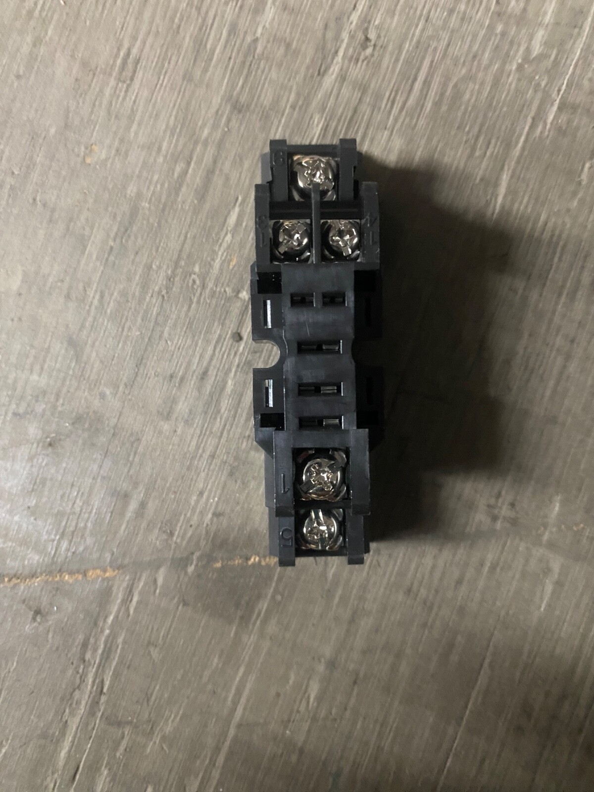 IDEC SH1B-05, Relay Socket, 5 Soc., 10A, 300V