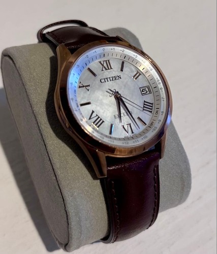 Citizen Exceed CB1112-07W Eco-Drive Radio Contrôlée Titane Solaire Montre Hommes - Photo 1 sur 5