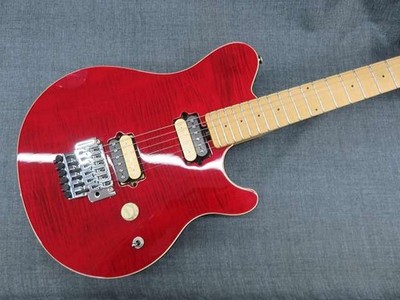 Musicman AXIS Bassgitarre Flame Maple Top, geölter Hals, Hartschalenkoffer