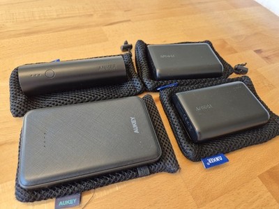 Anker und Aukey Powerbank-Paket - 3x 10.000 mAh und 1x 5.000 mAh - Akku