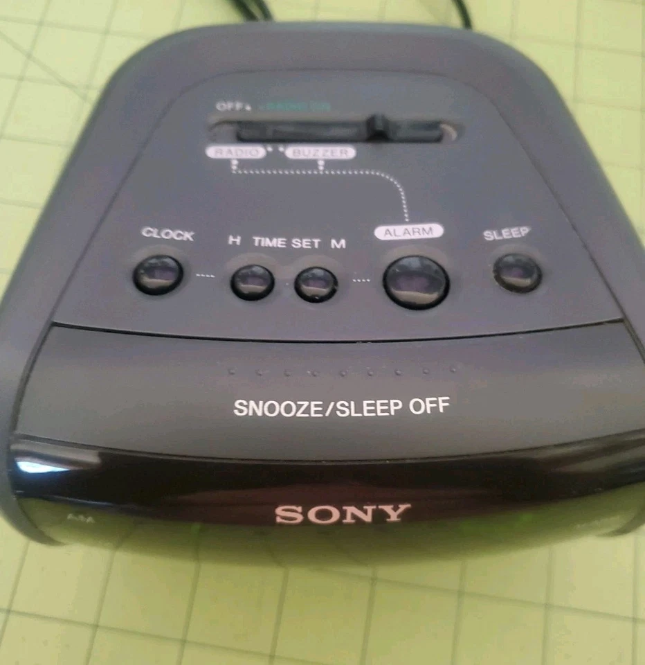 Sony Dream Machine ICF-C112 Radio AM/FM Reloj Despertador Negro/Gris Oscuro Probado/Funciona Foto 2 de 4