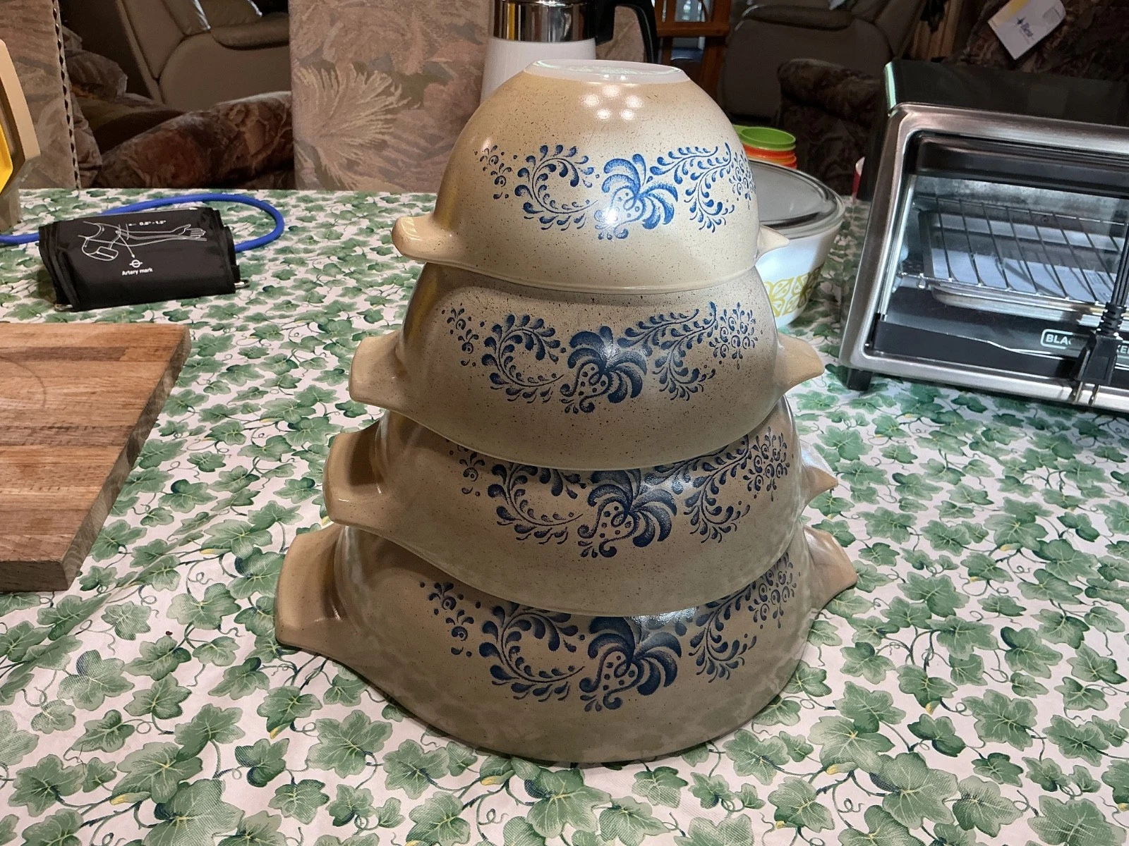 Vintage Pyrex Homestead Cinderella Mixing Bowls Set of 4 (441, 442, 443, 444)