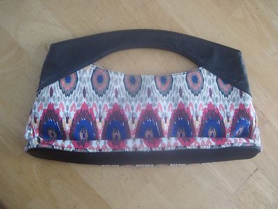 NEW YORK & CO. CUTE FABRIC CLUTCH BAG-BARELY USED-OPEN TOP w/MAGNETIC CLOSURE