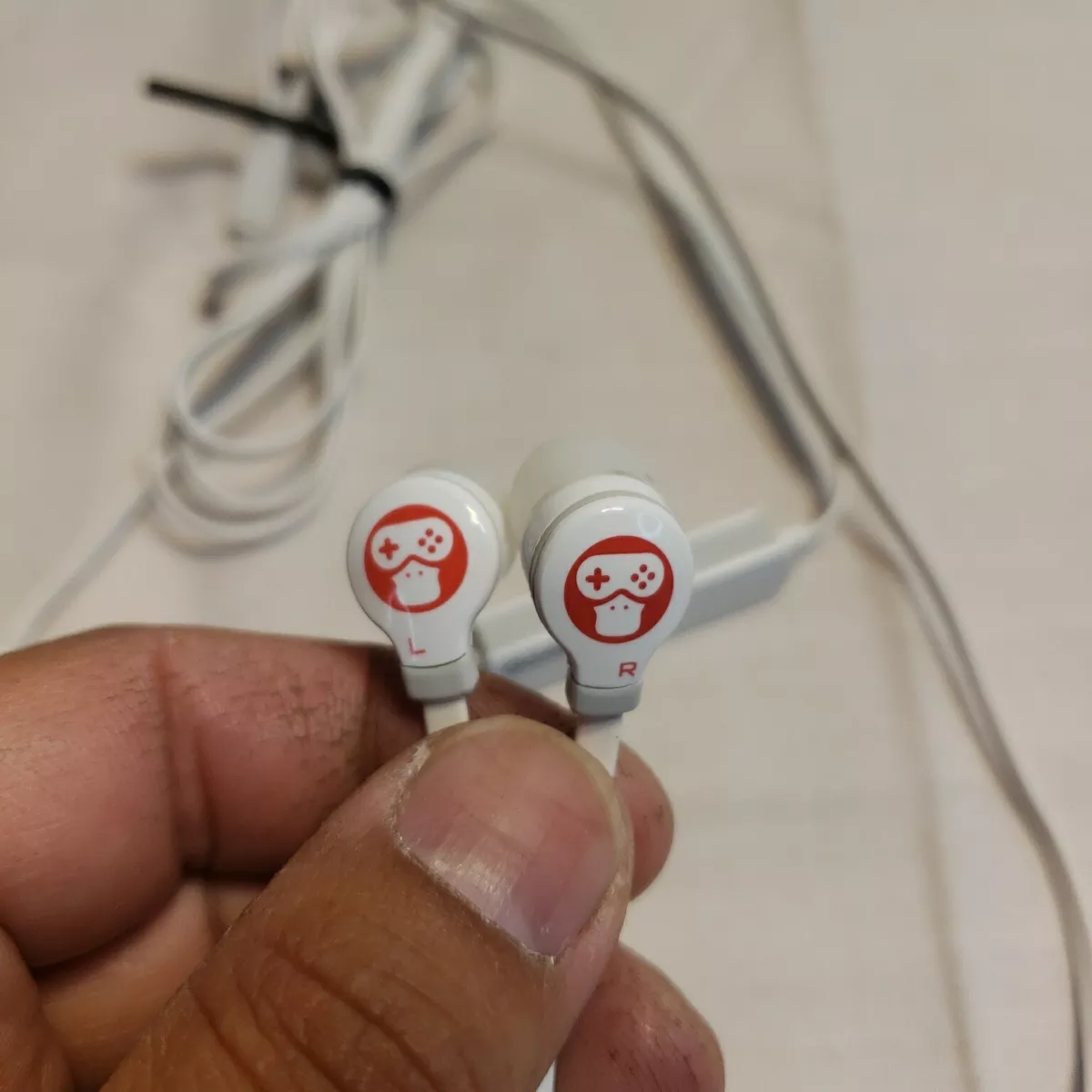 Discontinued Mobizen Worlds First Voice and Internal Sound Recording Earphones