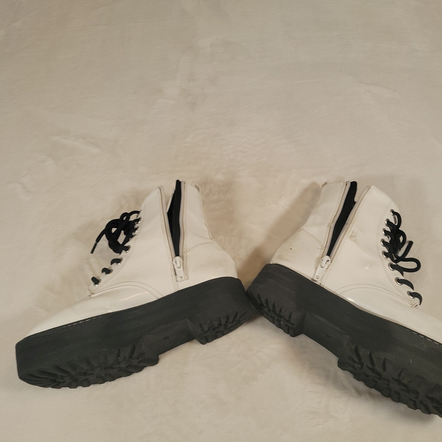 SAOLA Stivaletti grossi DIVIDED H&M in pelle bianca suola spessa gotici donna 5 5