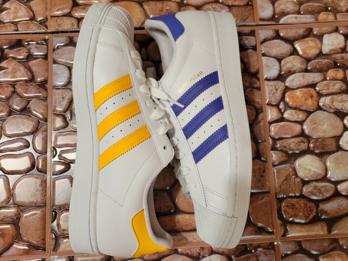 GOLDEN  SUPER-STAR スニーカー Men's Super-Star with sand suede star and red croc-print leather