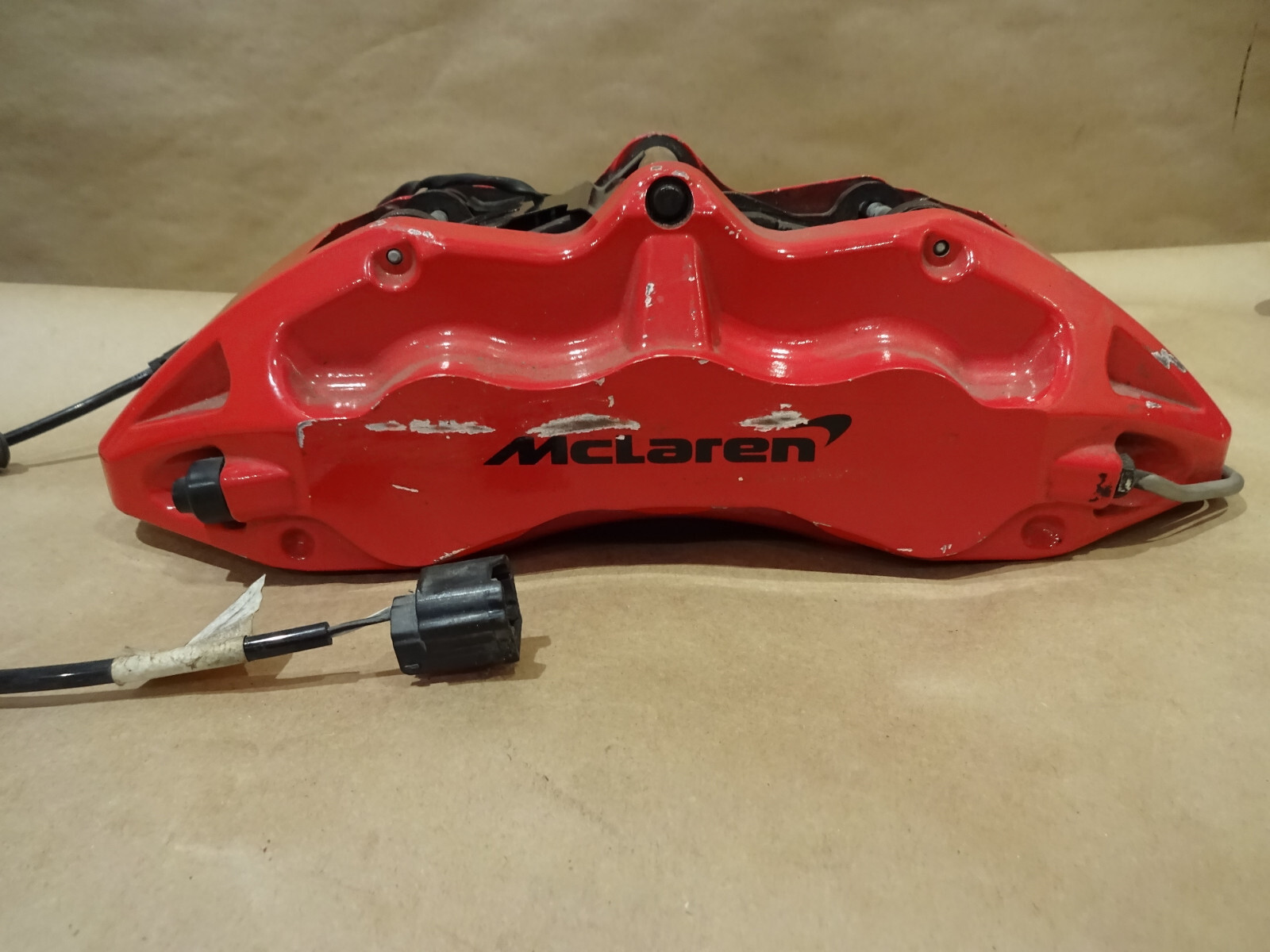 McLaren 650S - LH Front Brake Caliper With Pads / CCM Red- P/N 11C0063CP R5