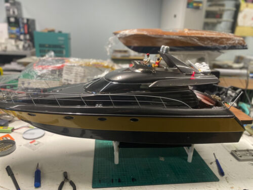 RC Scale Yacht Almost Ready to Run - Picture 6 of 24