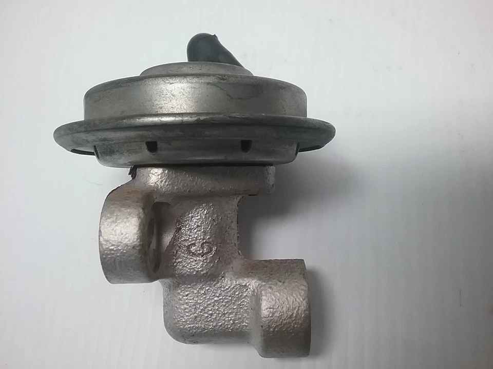 Válvula Lincoln Mark VIII EGR 1997-1998 F7LE-9D475-A4A (4,6 L 8 cilindros) Foto 3 de 4