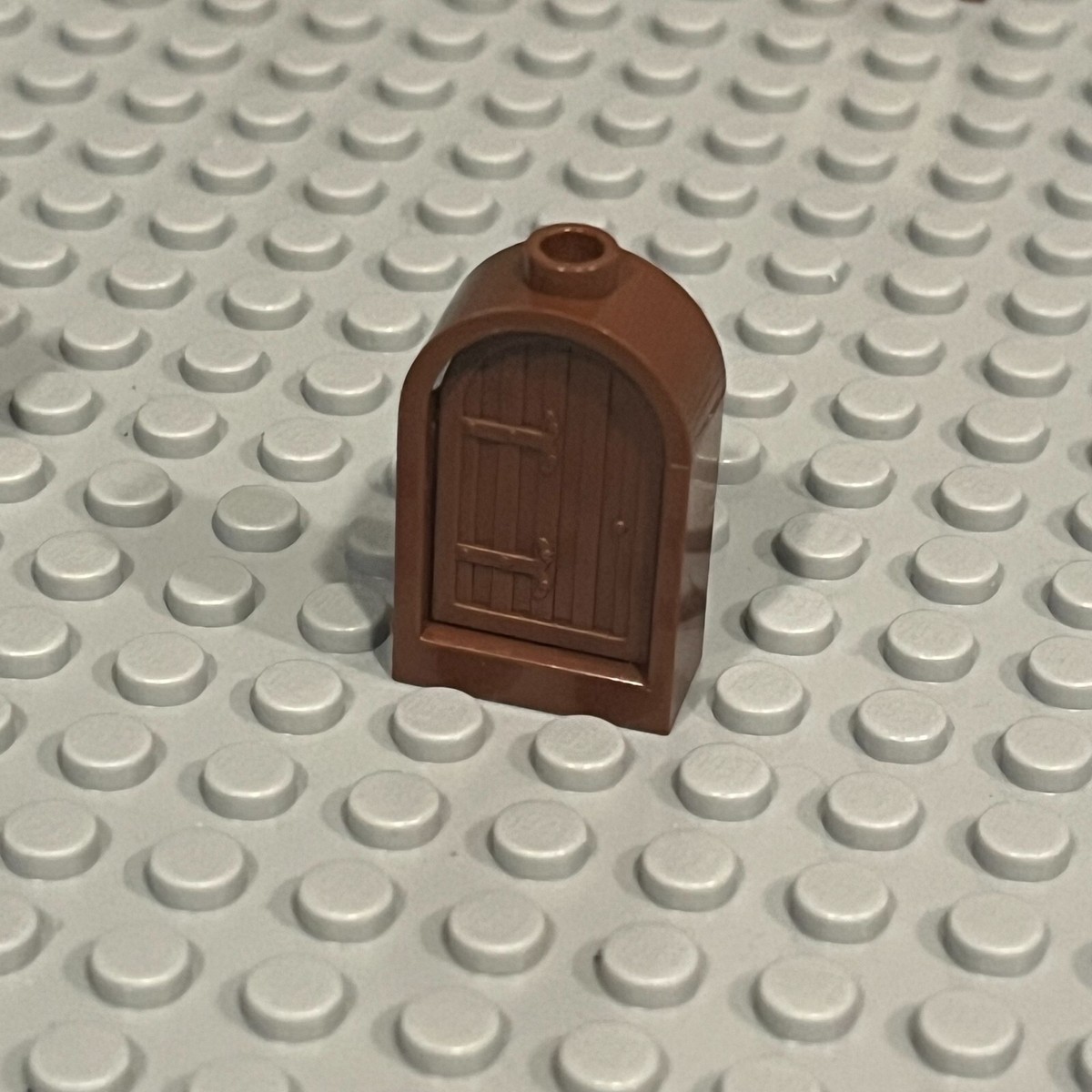 Lego 8X Brown Rounded Castle Windows (30044) with Brown Shutter