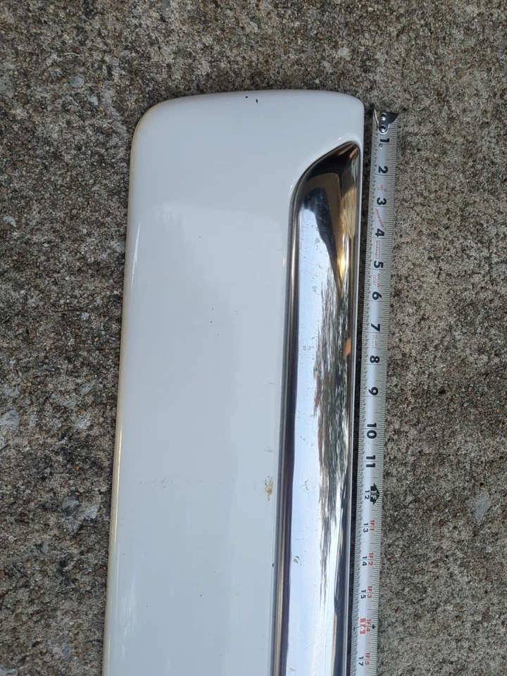 00-06 吉姆西育空 XL 后右右手乘客侧外门装饰成型白色 — 第 2/4 张图片