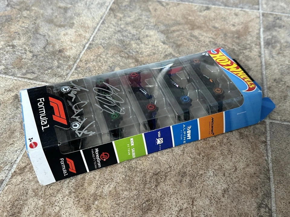 Paquete de 5 F1 Hot Wheels FIRMADO Gabriel Bortoleto Kick Sauber Haas McLaren Alpine RB Foto 2 de 4